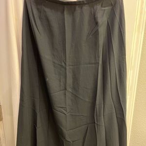 3 for $15 Must bundle / Long skirts - size 14 Chaus